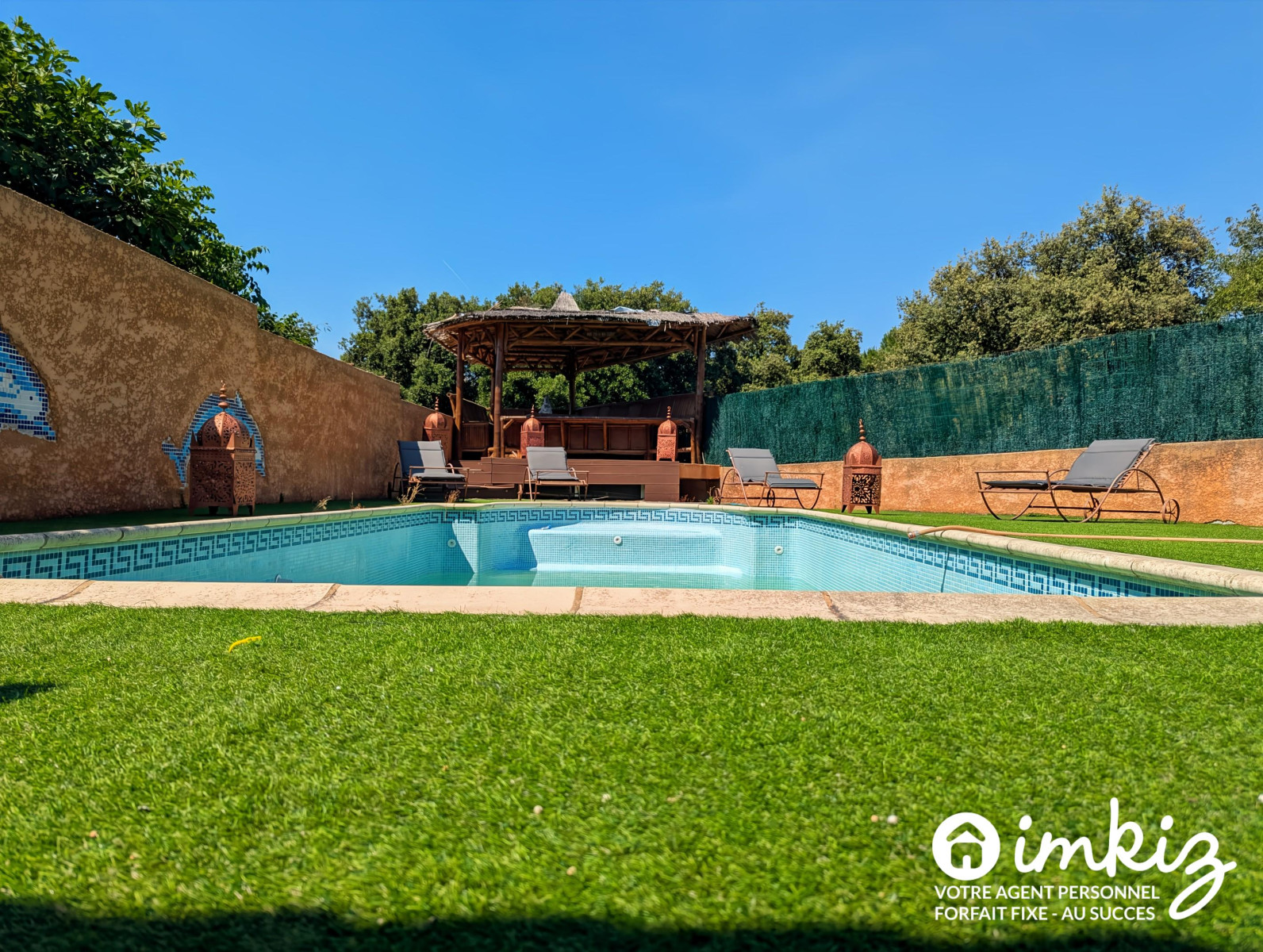 
                                                Vente
                                                 Maison 6 pièces avec studio indépendant et piscine