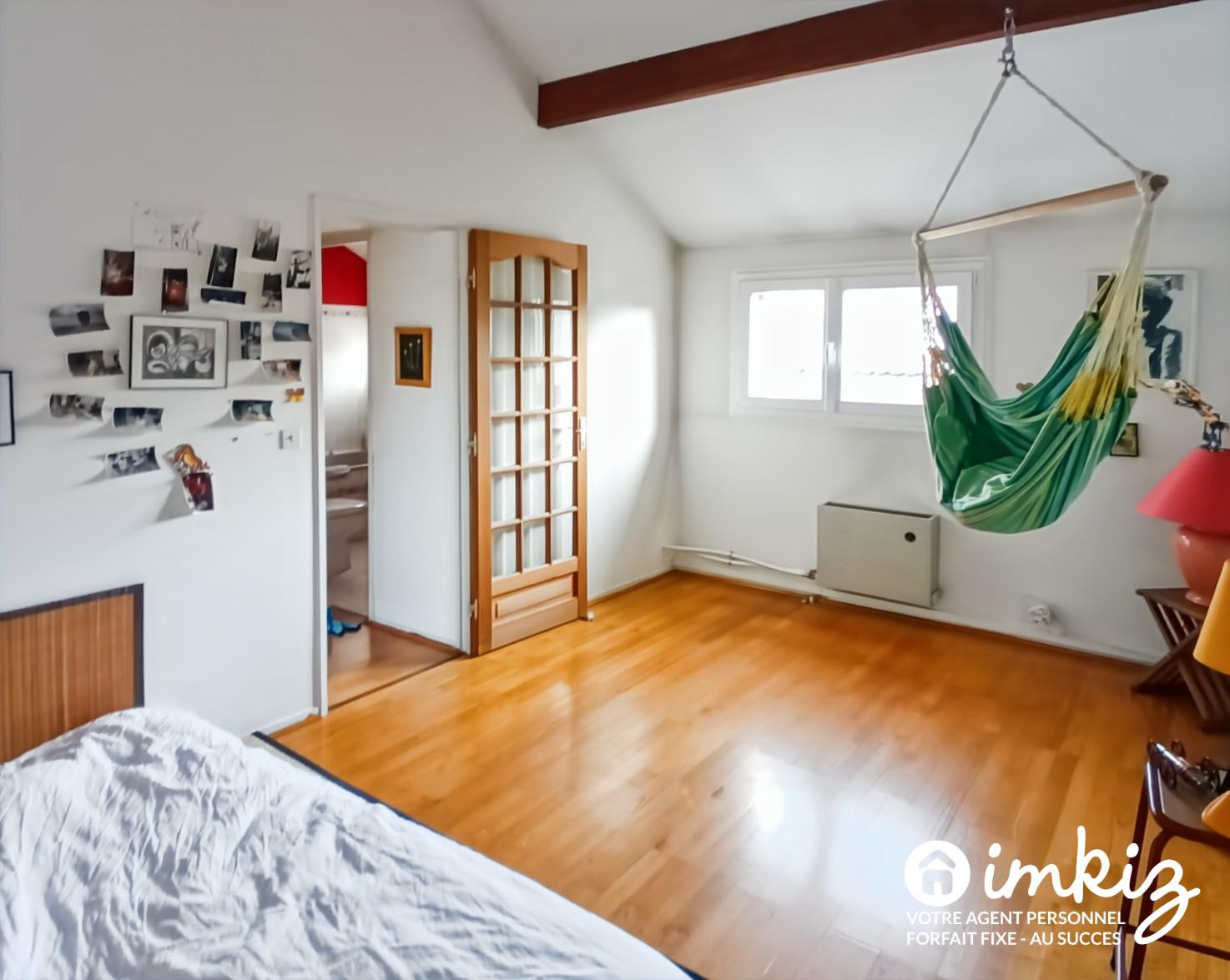 
                                                Vente
                                                 Maison 6 pièces calme proximité transports