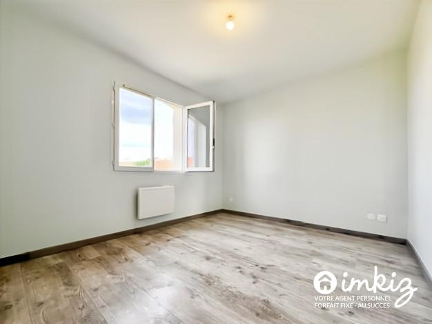 
                                                Vente
                                                 Maison 6 pièces de 119m² rénovée avec jardin.