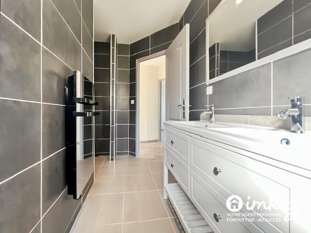 
                                                Vente
                                                 Maison 6 pièces de 119m² rénovée avec jardin.