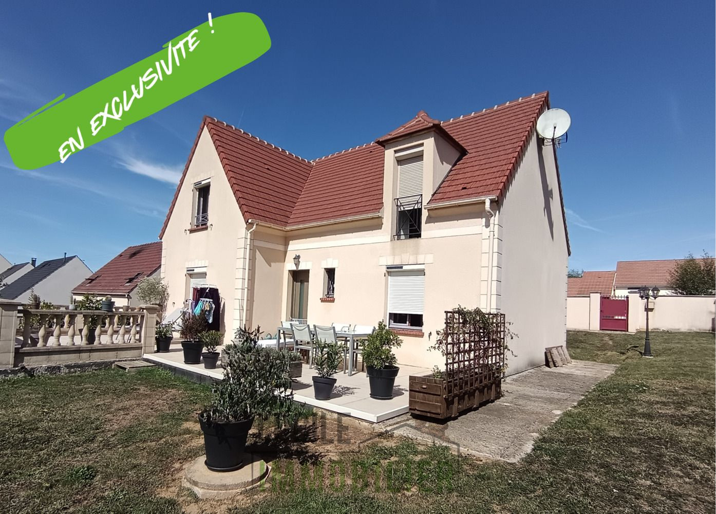 
                                                Vente
                                                 Maison 6 pièces de 130m²