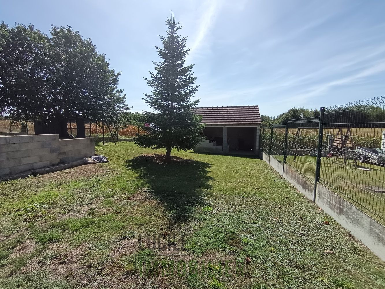 
                                                Vente
                                                 Maison 6 pièces de 130m²