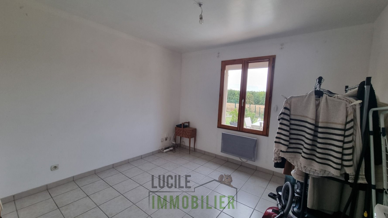 
                                                Vente
                                                 Maison 6 pièces de 130m²