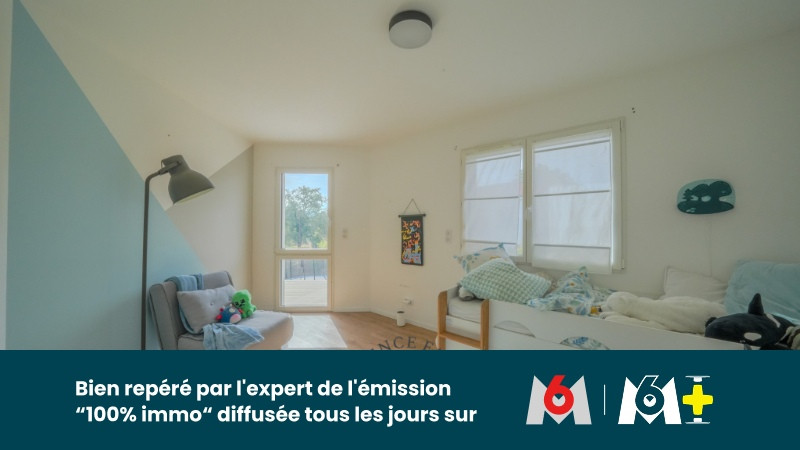 
                                                Vente
                                                 Maison 6 pièces de 162 m²