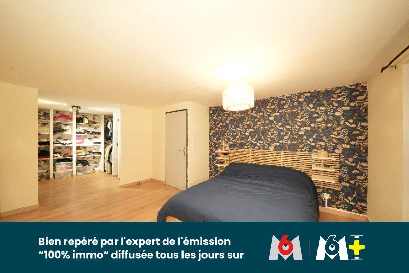 
                                                Vente
                                                 Maison 6 pièces de 193 m2