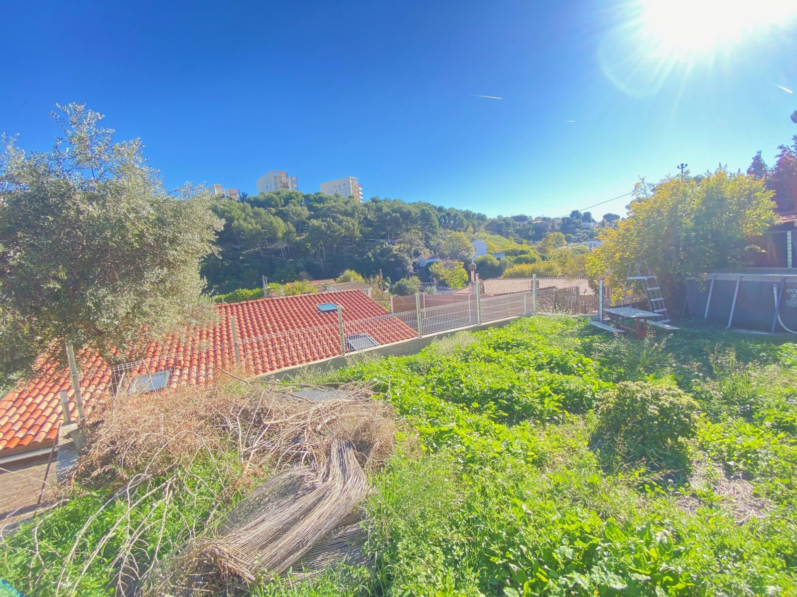 
                                                Vente
                                                 Maison 6 pièces jardin