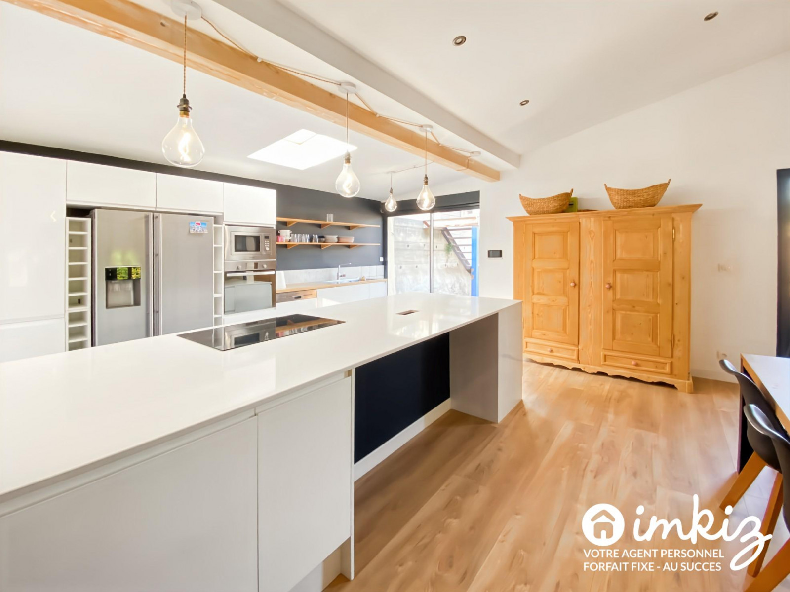 
                                                Vente
                                                 Maison 6 pièces jardin