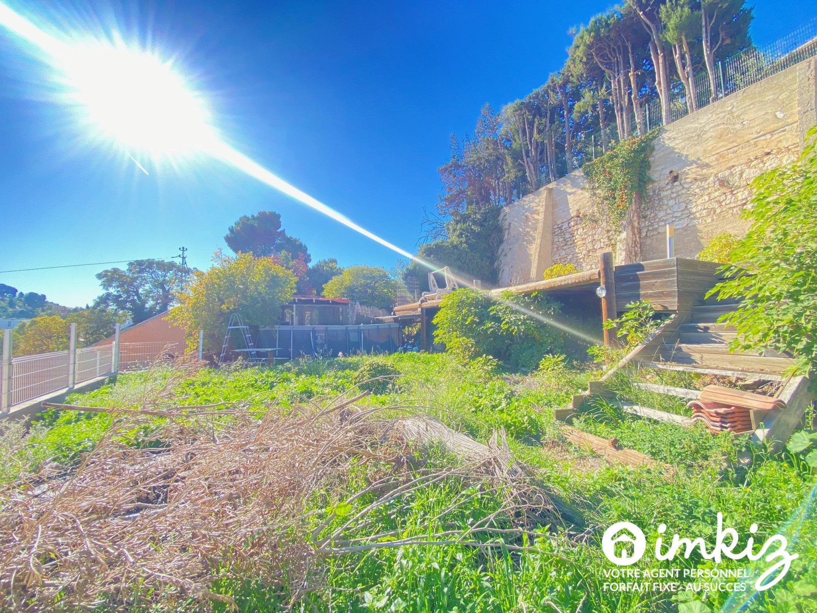 
                                                Vente
                                                 Maison 6 pièces jardin