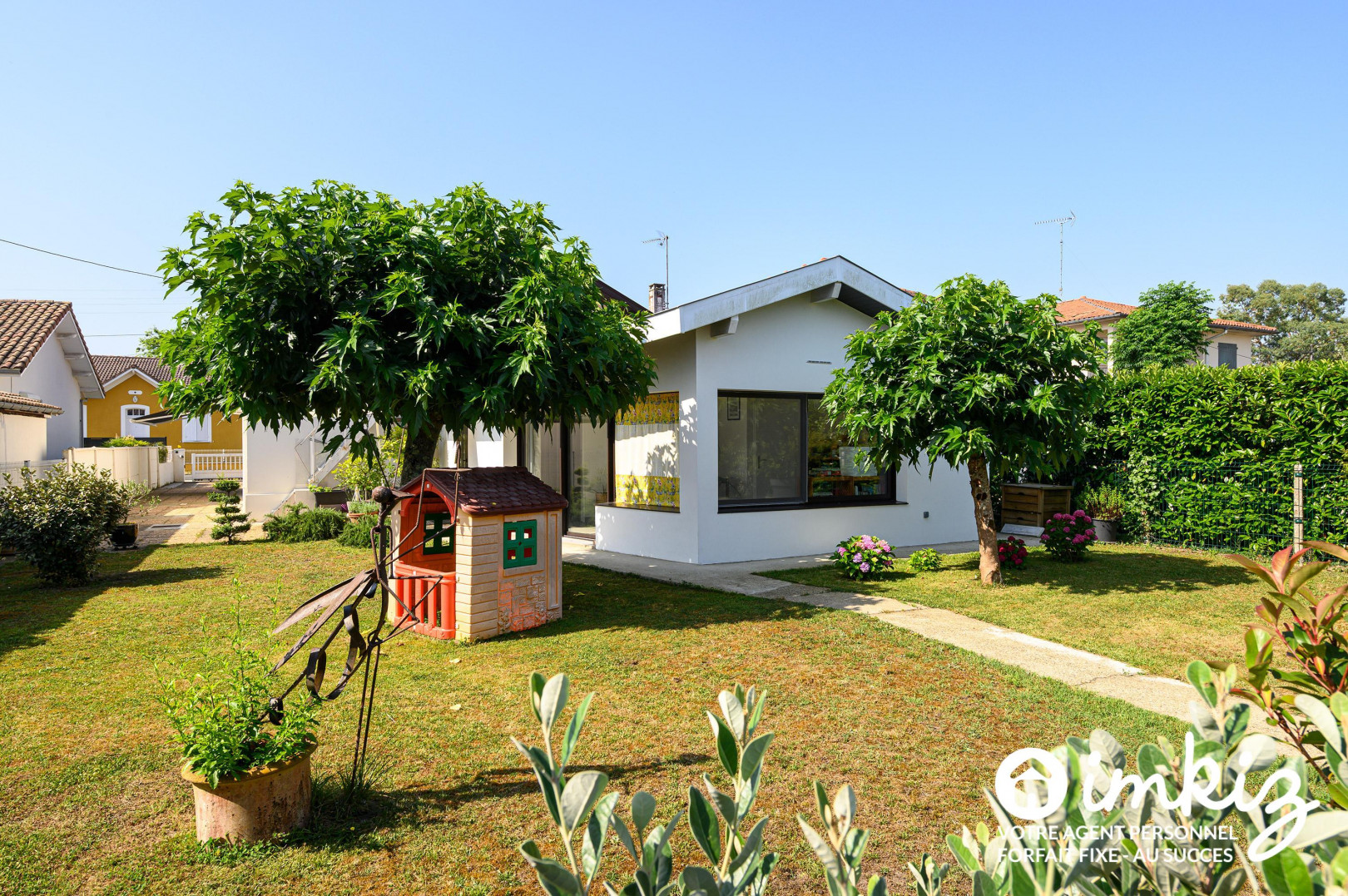 
                                                Vente
                                                 Maison 6 pièces jardin piscinable