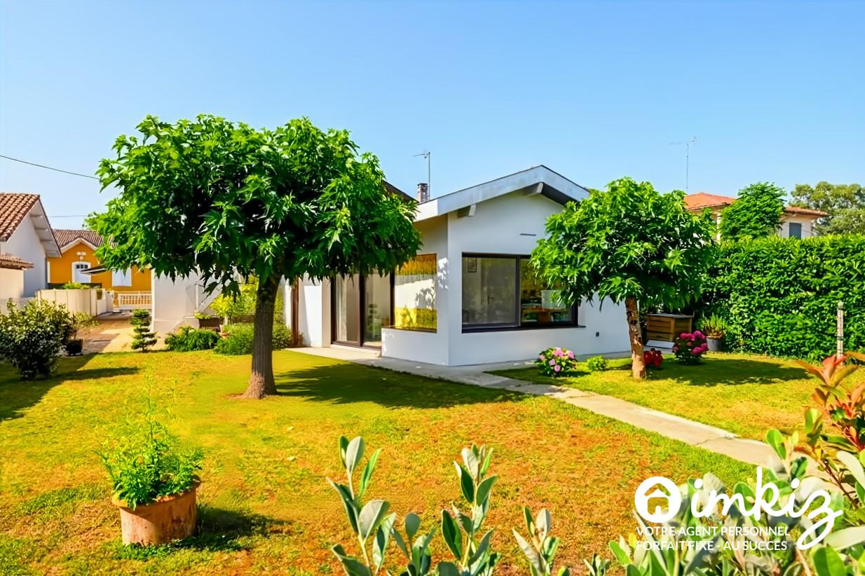 
                                                Vente
                                                 Maison 6 pièces jardin piscinable