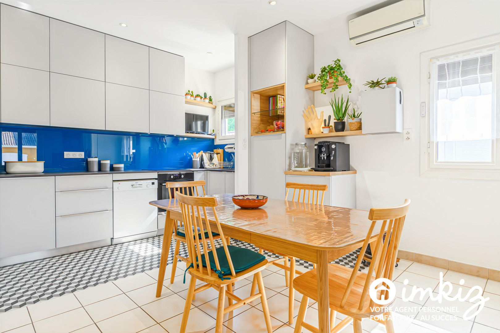 
                                                Vente
                                                 Maison 6 pièces jardin piscinable