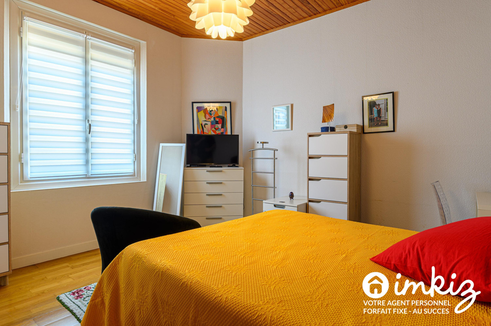 
                                                Vente
                                                 Rare -centre ville - jardin - 2 logements possible