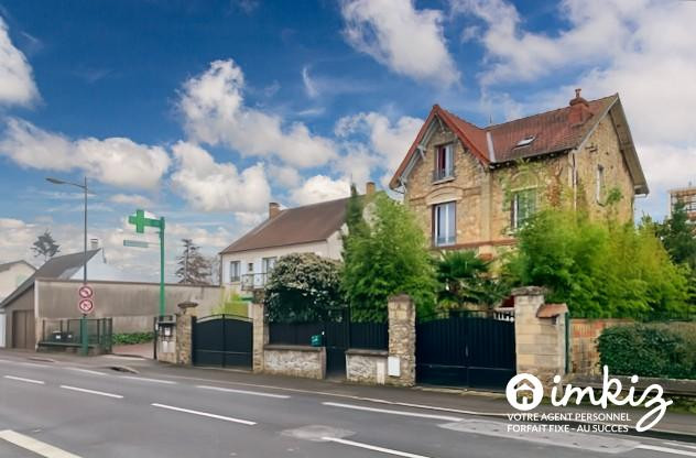 
                                                Vente
                                                 Maison 6 pièces Meuliere Centre ville 5mn a pieds