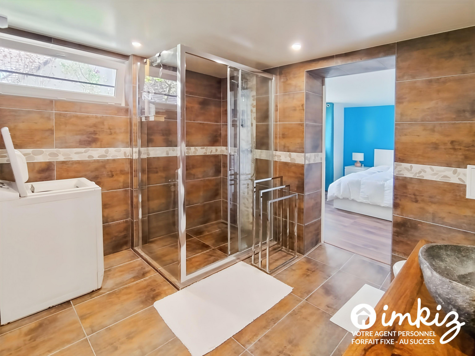 
                                                Vente
                                                 Maison 6 pièces rénovée