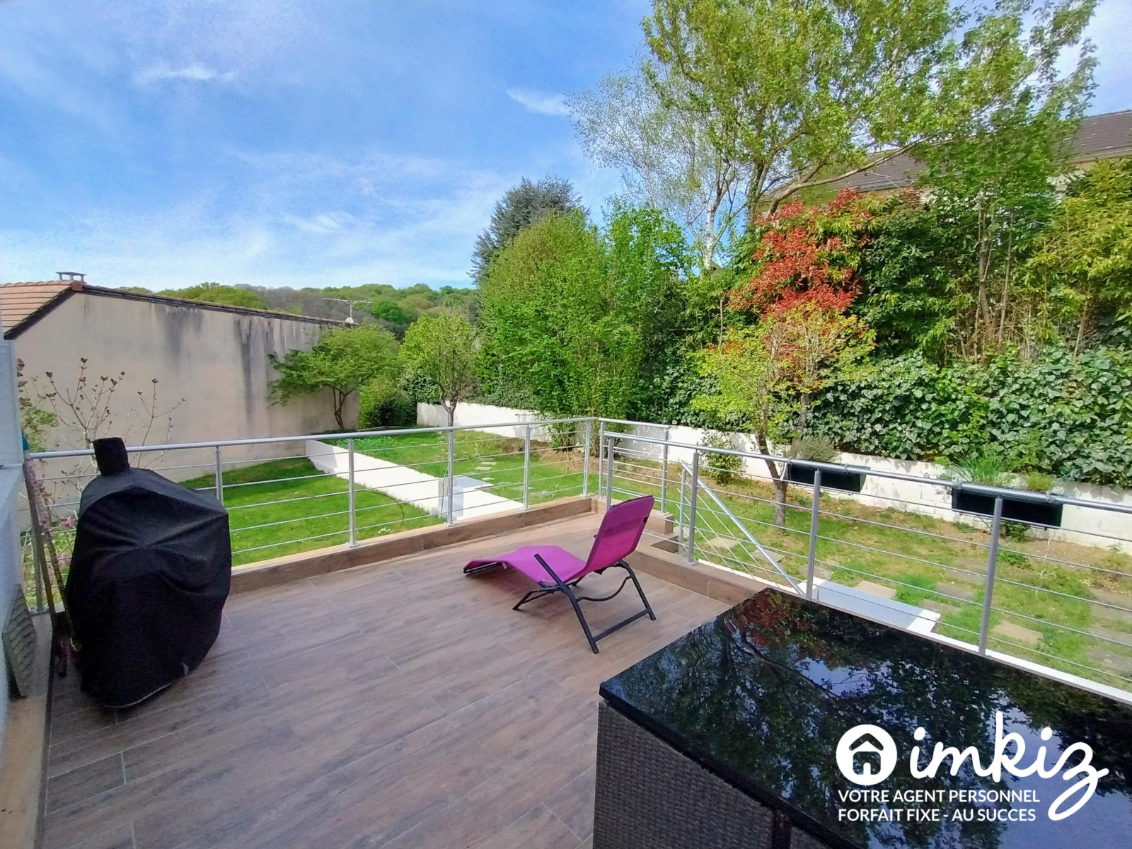 
                                                Vente
                                                 Maison 6 pièces rénovée