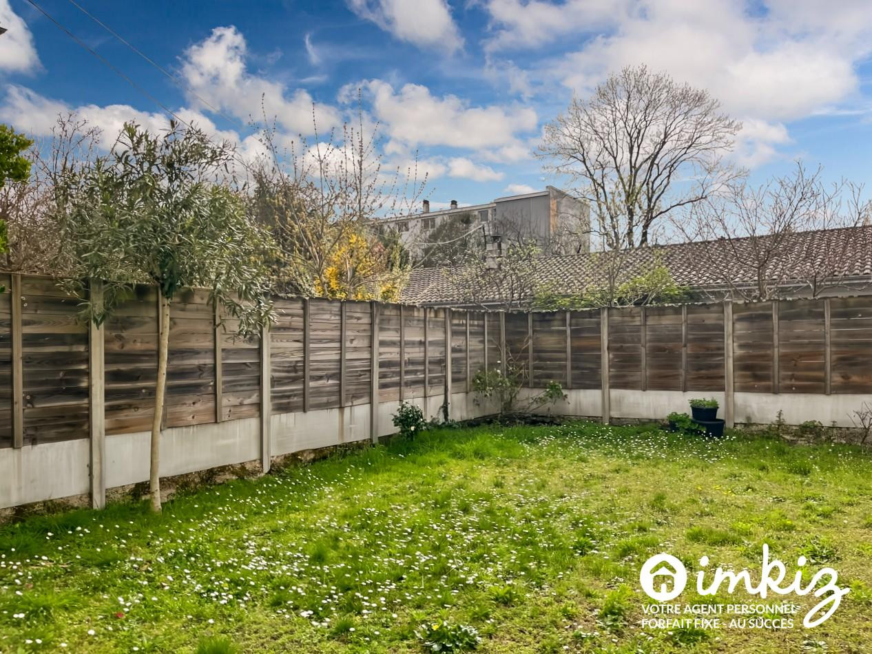 
                                                Vente
                                                 Maison 6 pièces rénovée avec garage - piscinable