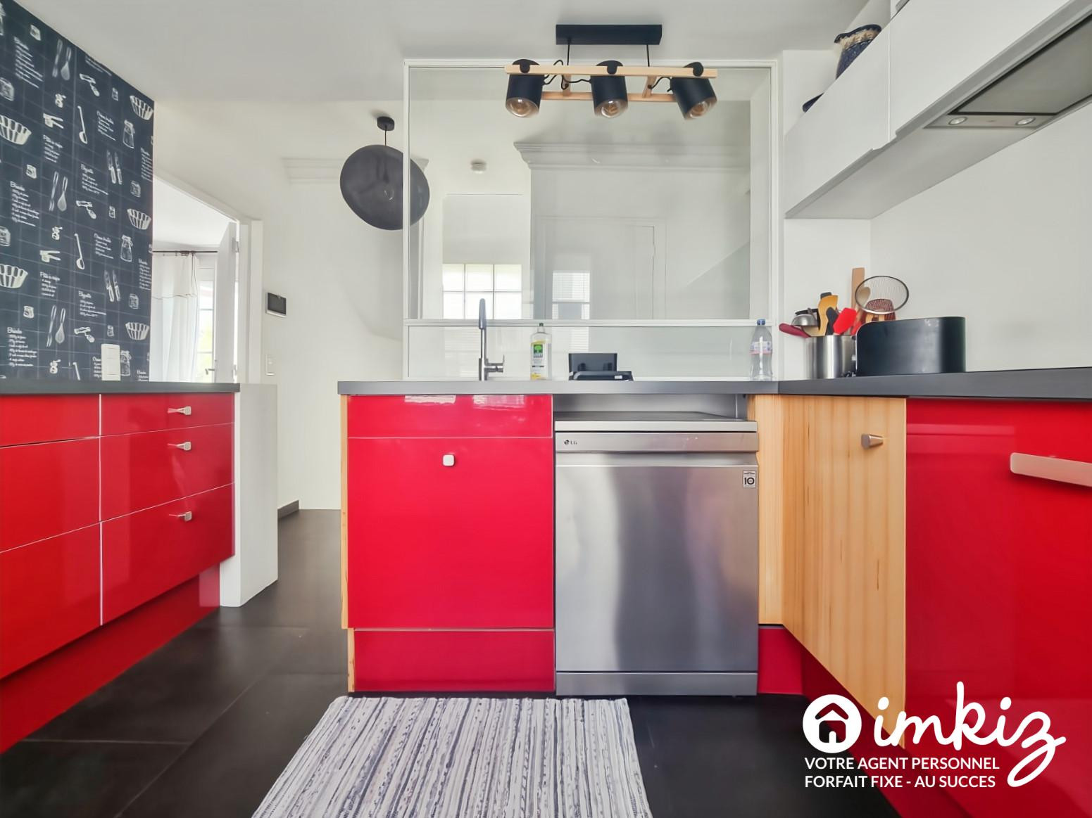 
                                                Vente
                                                 Maison 6 pièces rénovée, centre ville, RER 5 min