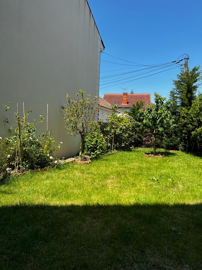 
                                                Vente
                                                 Maison 6 pièces rénovée, centre ville, RER 5 min