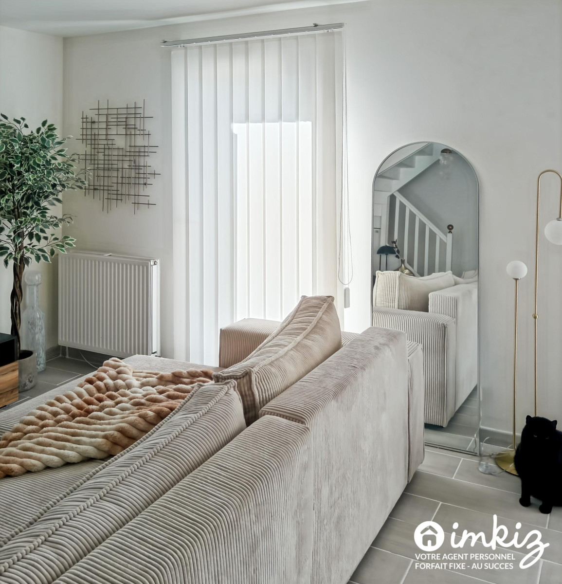 
                                                Vente
                                                 maison 6 pieces rénovée, jardin & 2 parkings