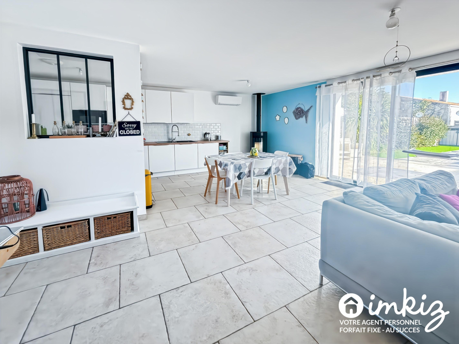 
                                                Vente
                                                 Maison 6 pièces + un appartement  T2