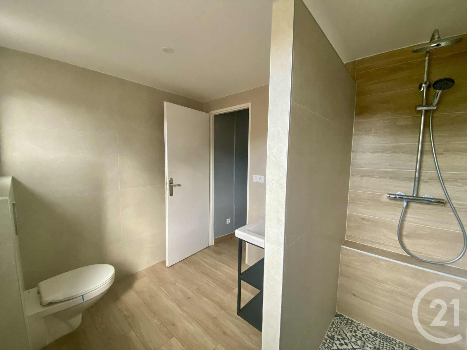 
                                                Vente
                                                 maison