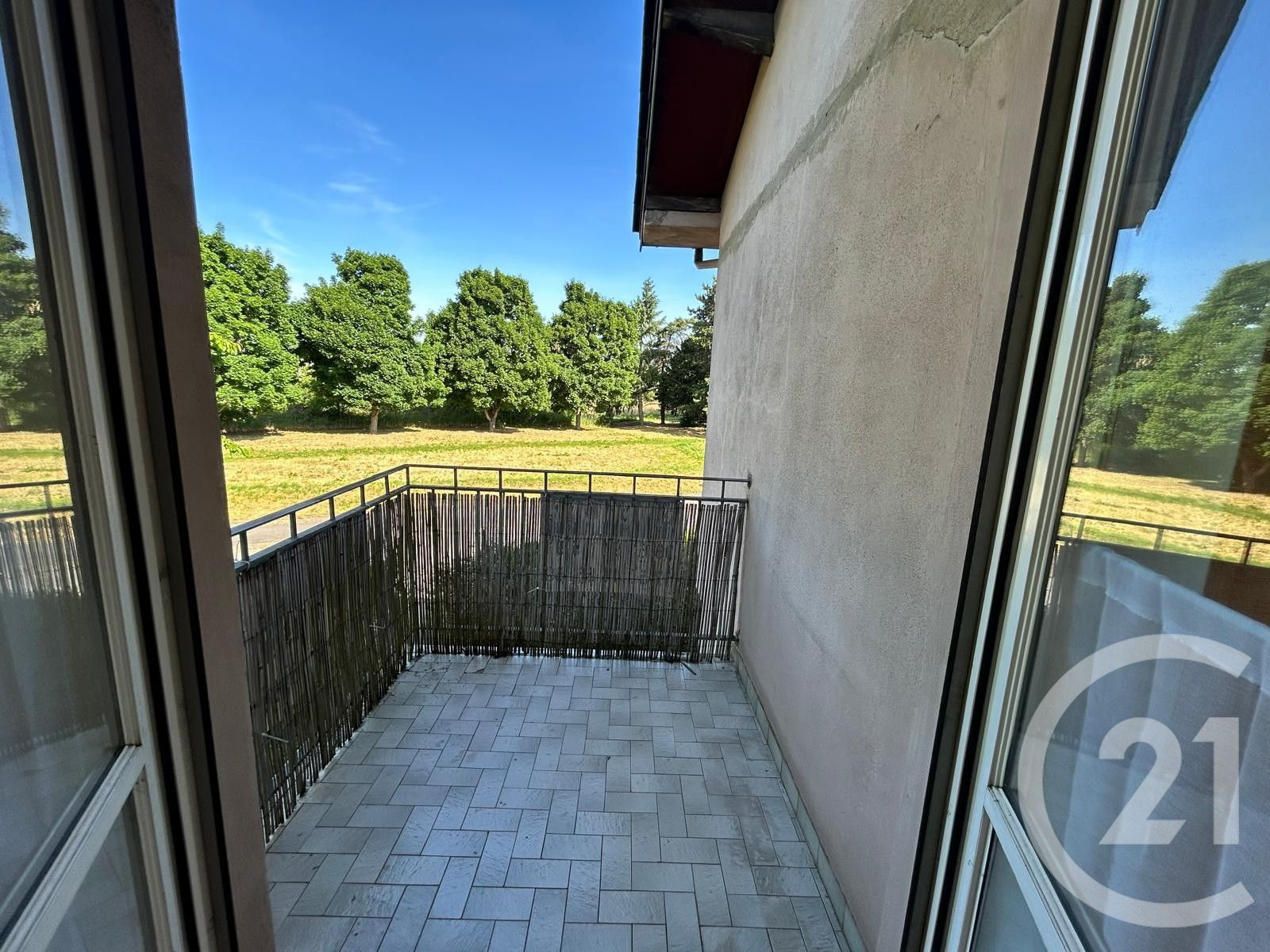 
                                                Vente
                                                 maison