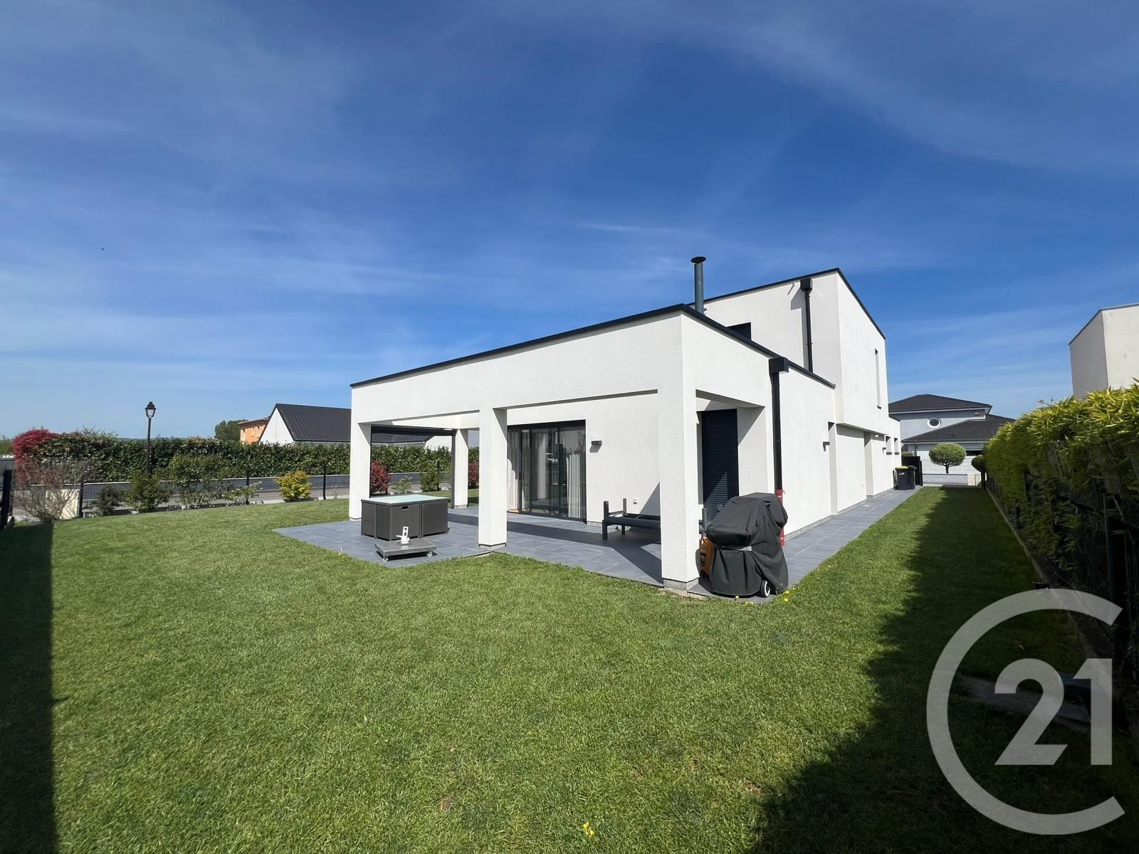 
                                                Vente
                                                 maison