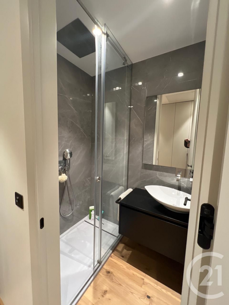 
                                                Vente
                                                 maison