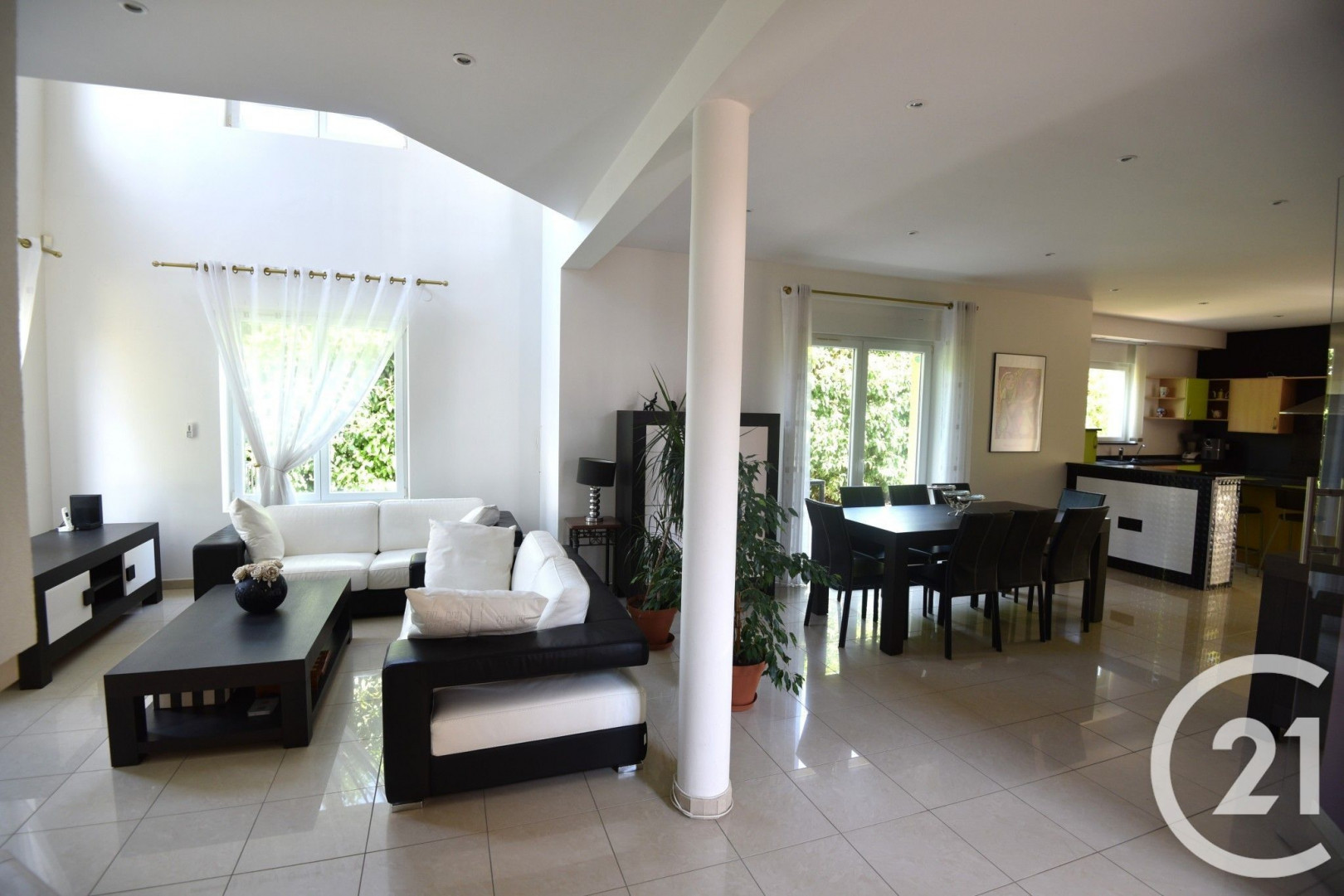 
                                                Vente
                                                 maison