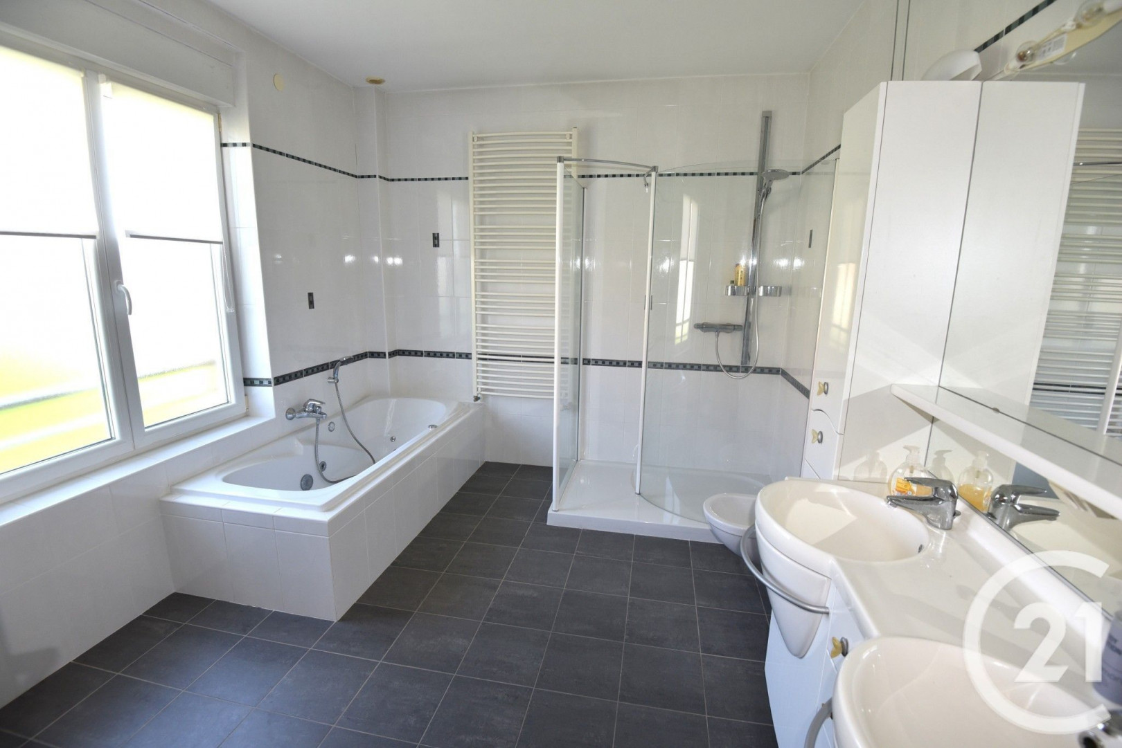 
                                                Vente
                                                 maison