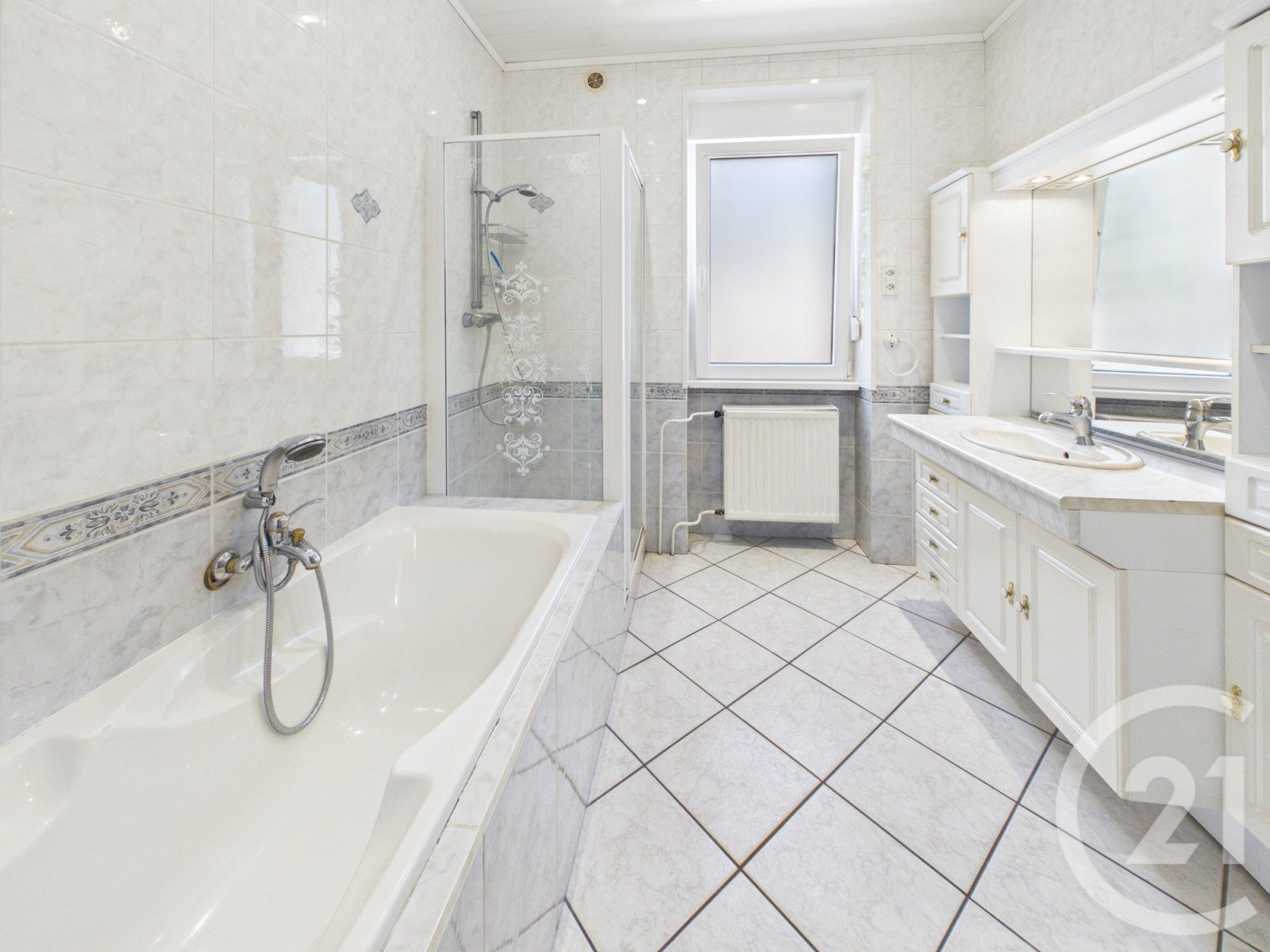 
                                                Vente
                                                 maison