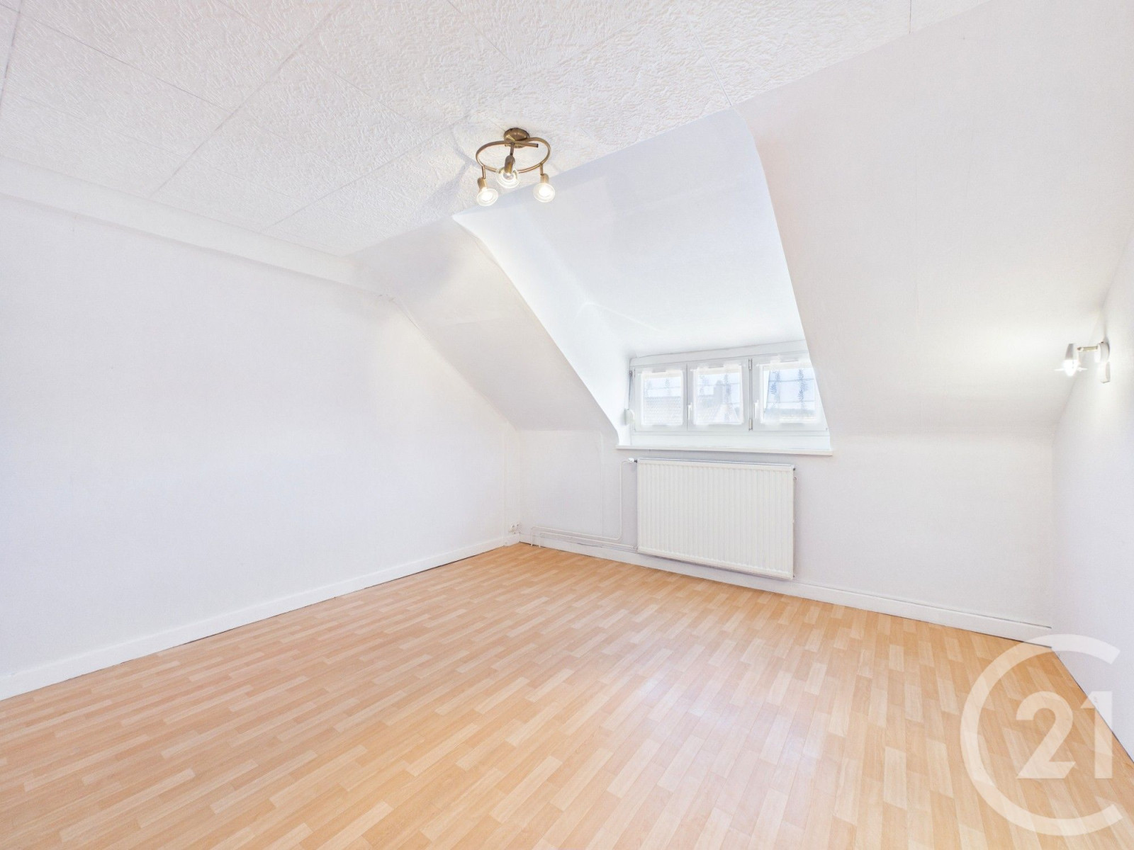 
                                                Vente
                                                 maison