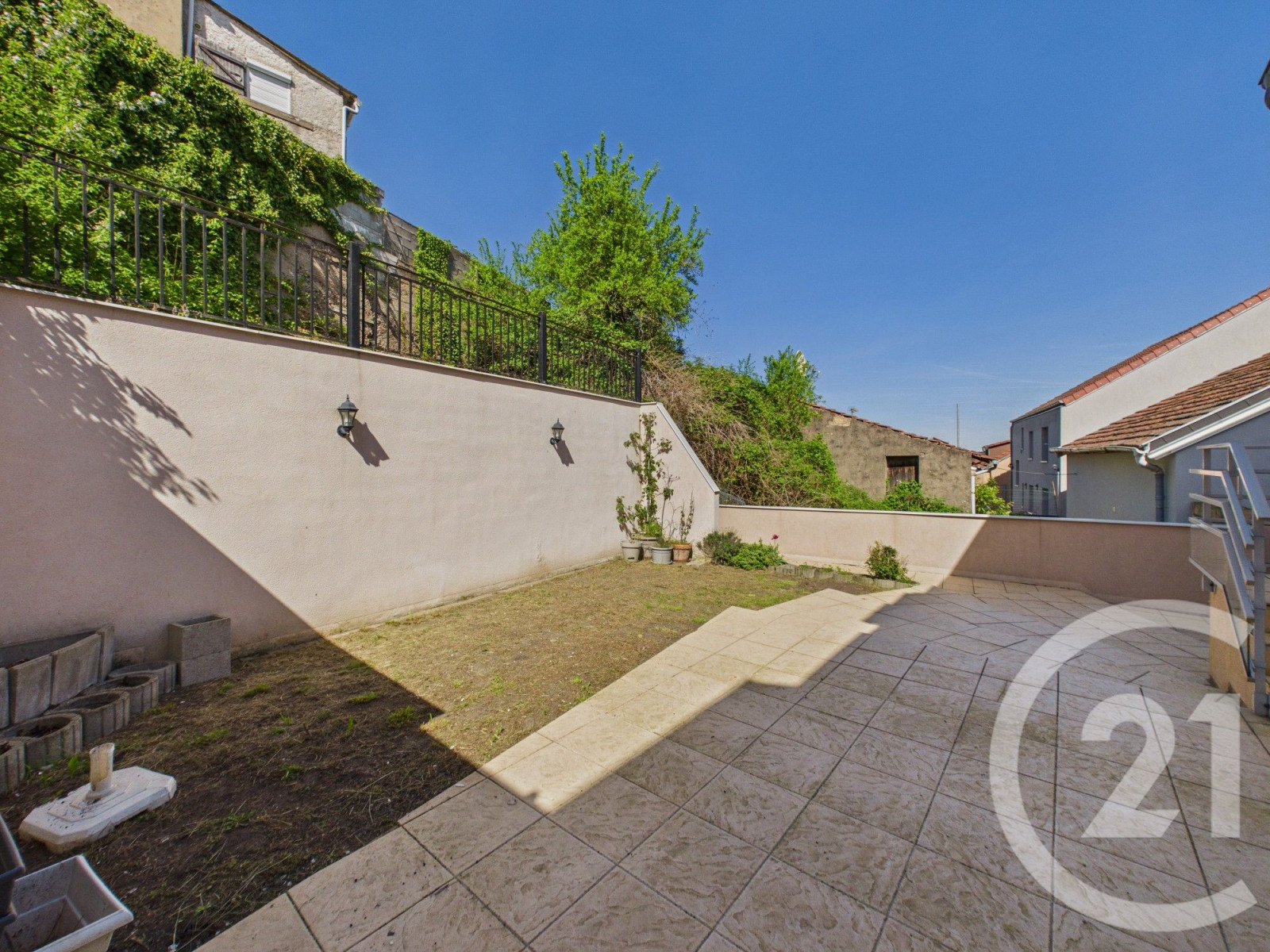 
                                                Vente
                                                 maison