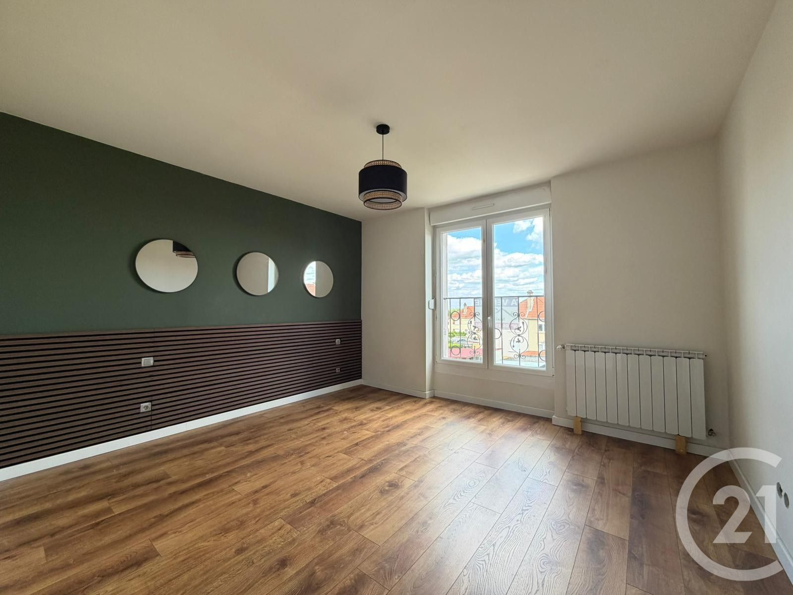 
                                                Vente
                                                 maison