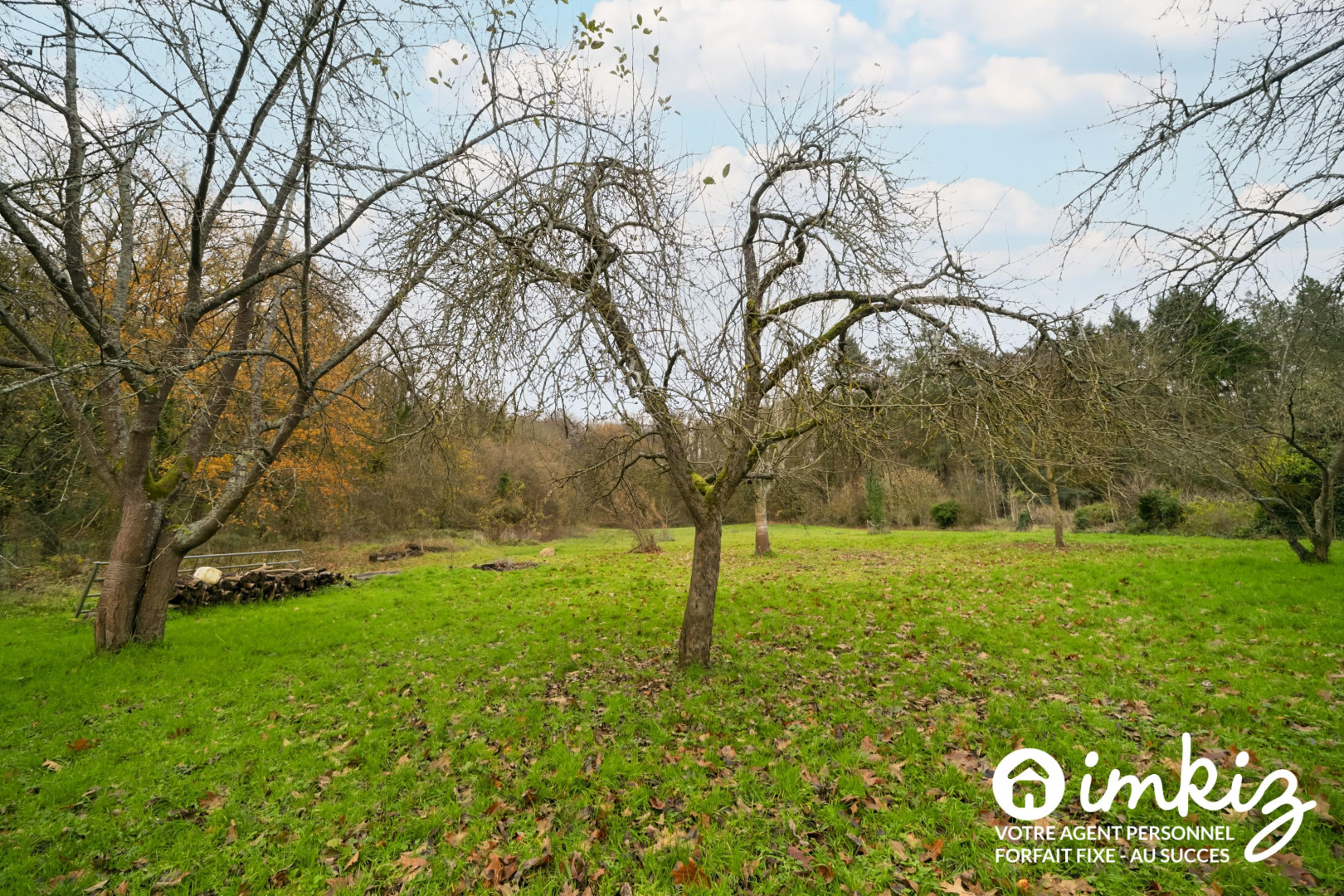 
                                                Vente
                                                 Maison 7 pièces 180m² sur terrain de 1,5 hectare