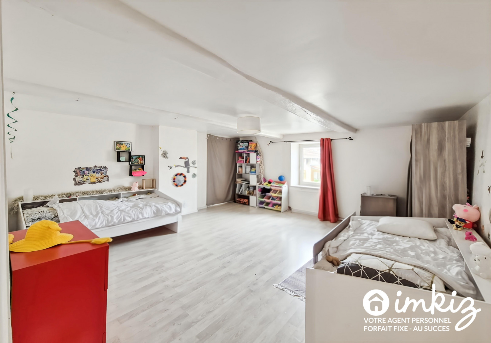
                                                Vente
                                                 Maison 7 pièces 220 m² rénovée