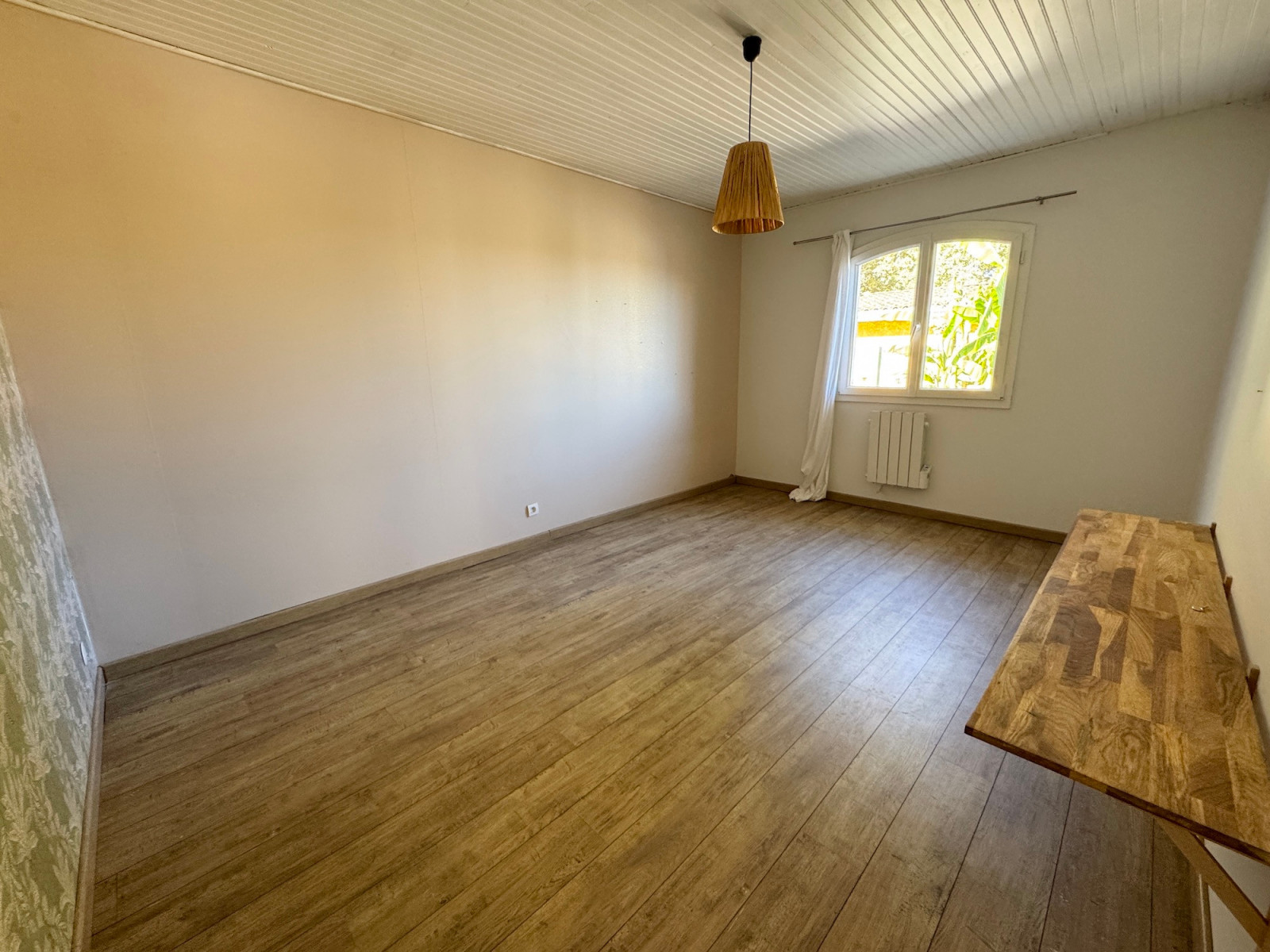 
                                                Vente
                                                 Maison 7 pièces - 246m2