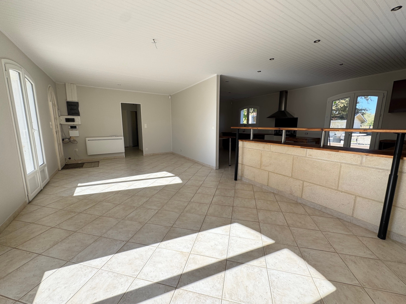 
                                                Vente
                                                 Maison 7 pièces - 246m2