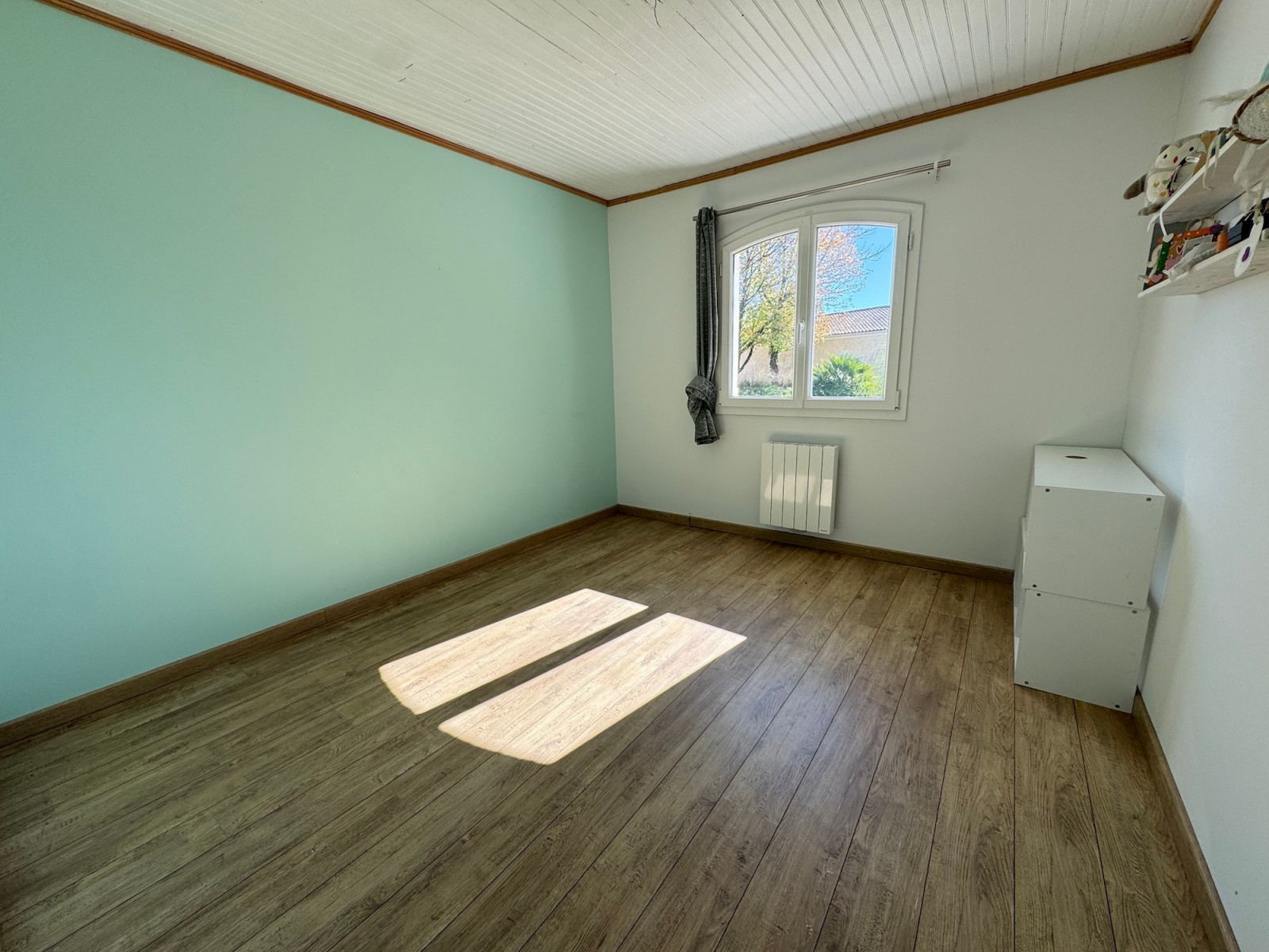 
                                                Vente
                                                 Maison 7 pièces - 246m2