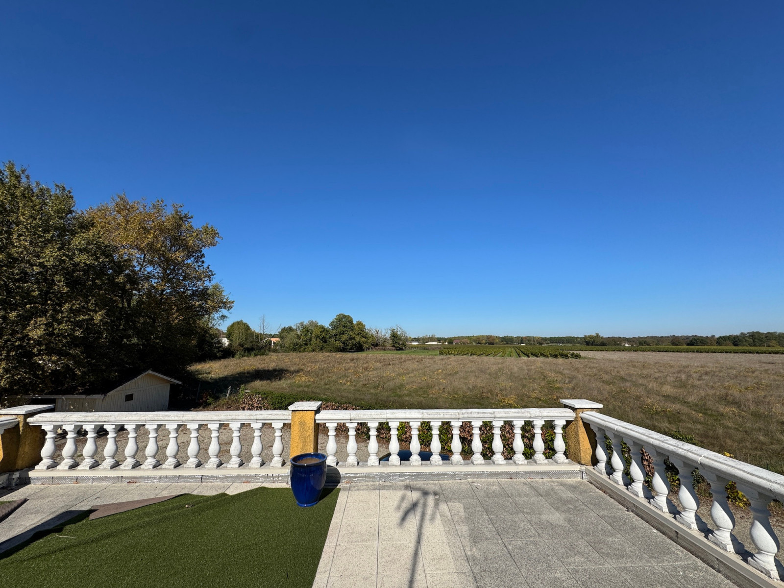 
                                                Vente
                                                 Maison 7 pièces - 246m2