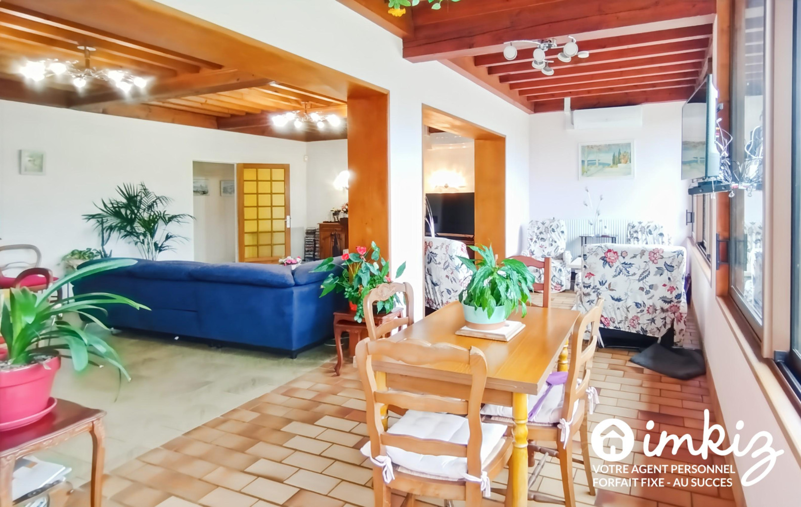 
                                                Vente
                                                 Maison 7 pièces 345m² sur 2 niveaux avec piscine