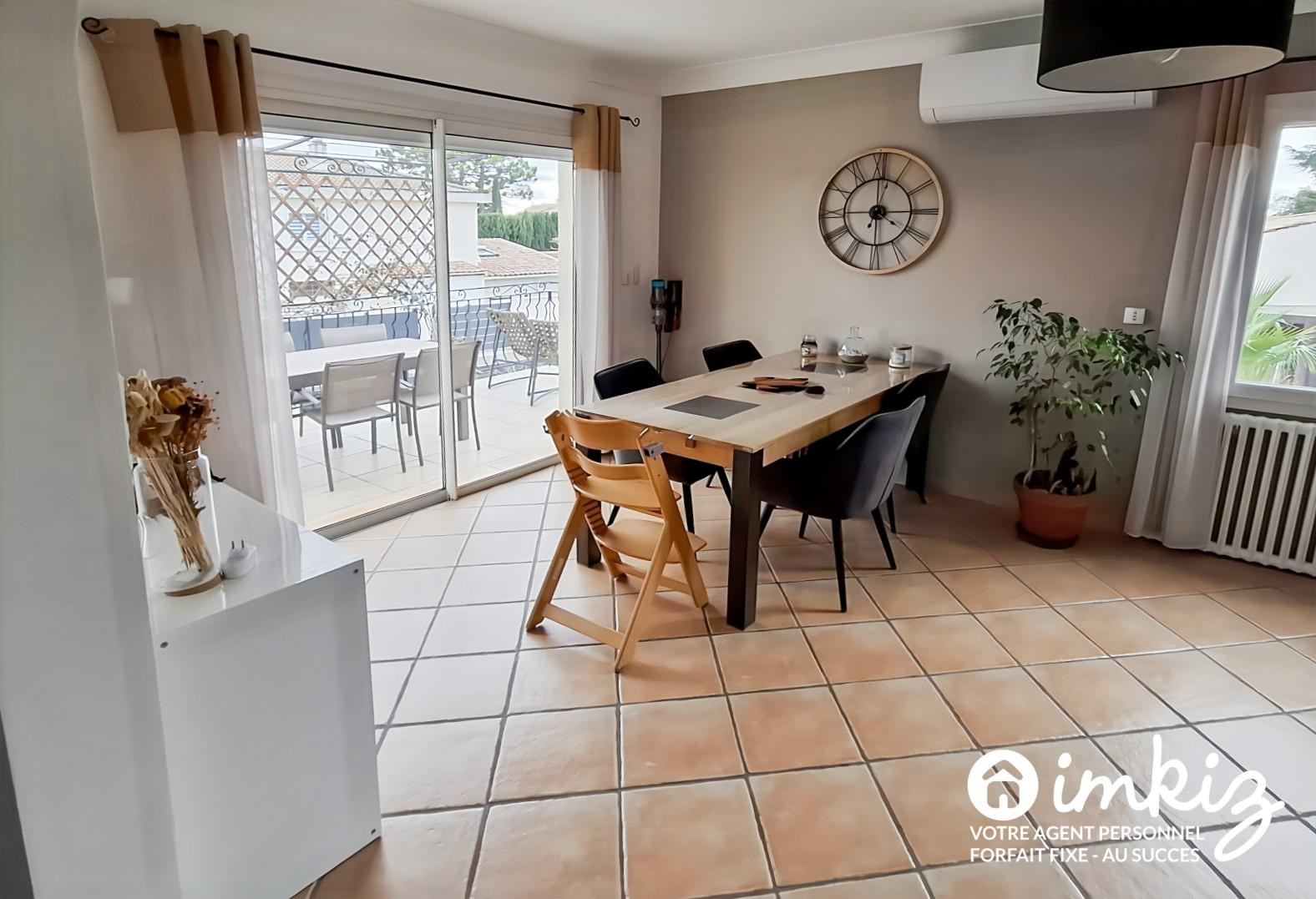 
                                                Vente
                                                 Maison 7 pièces / 4 chambres entièrement refaite