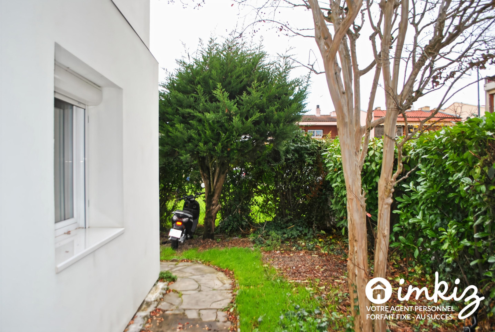 
                                                Vente
                                                 Maison 7 pièces 6 chambres possibilité 10.7% brut