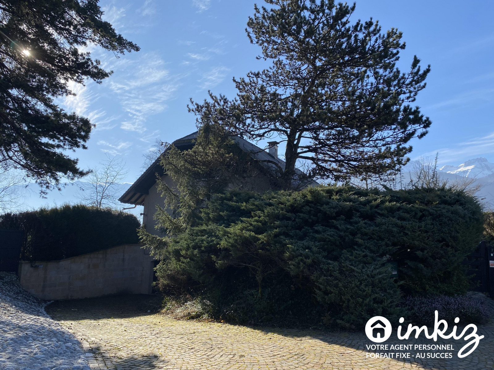 
                                                Vente
                                                 Maison 7 pièces