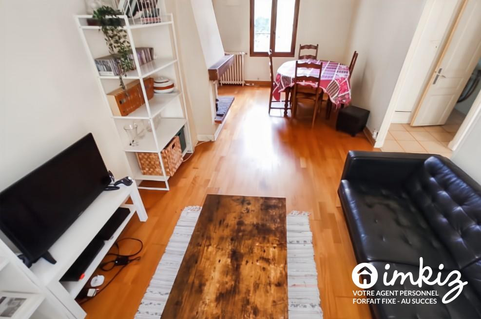 
                                                Vente
                                                 Maison 7 pièces