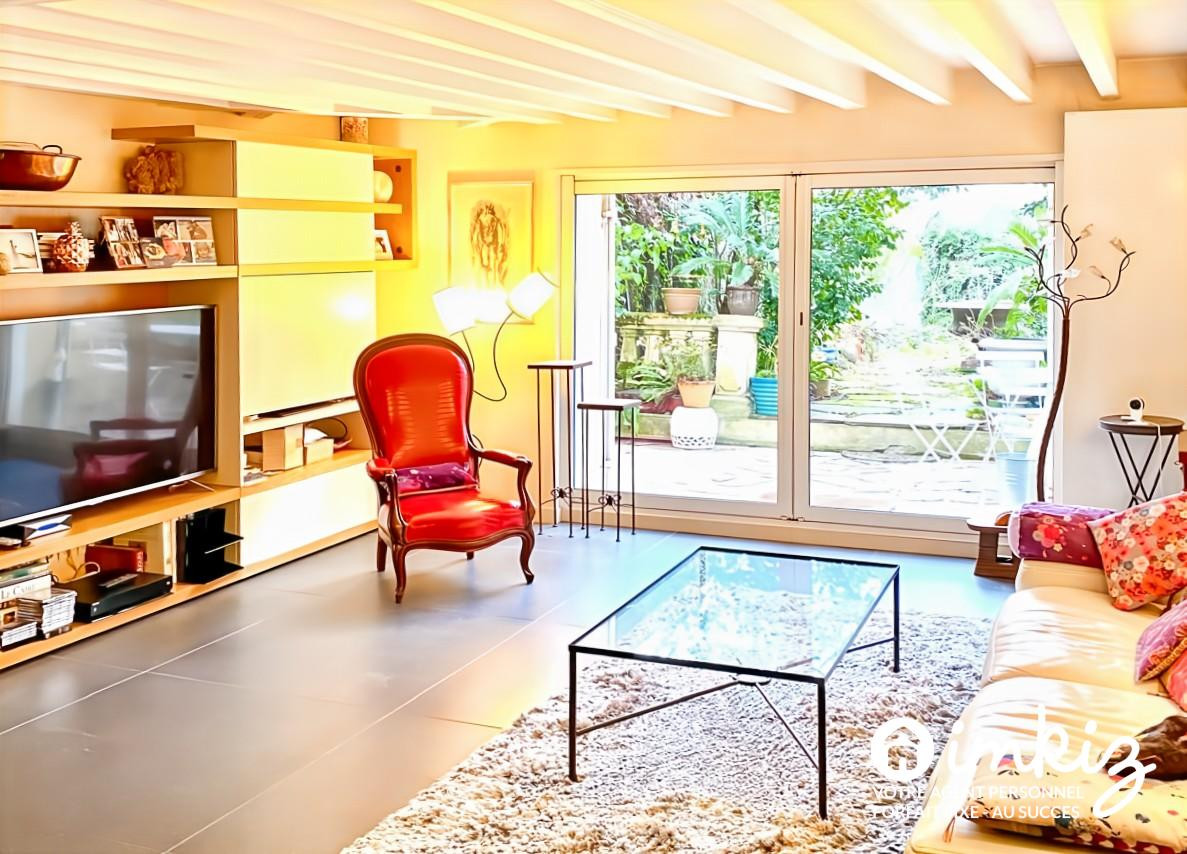 
                                                Vente
                                                 Maison 7 pièces