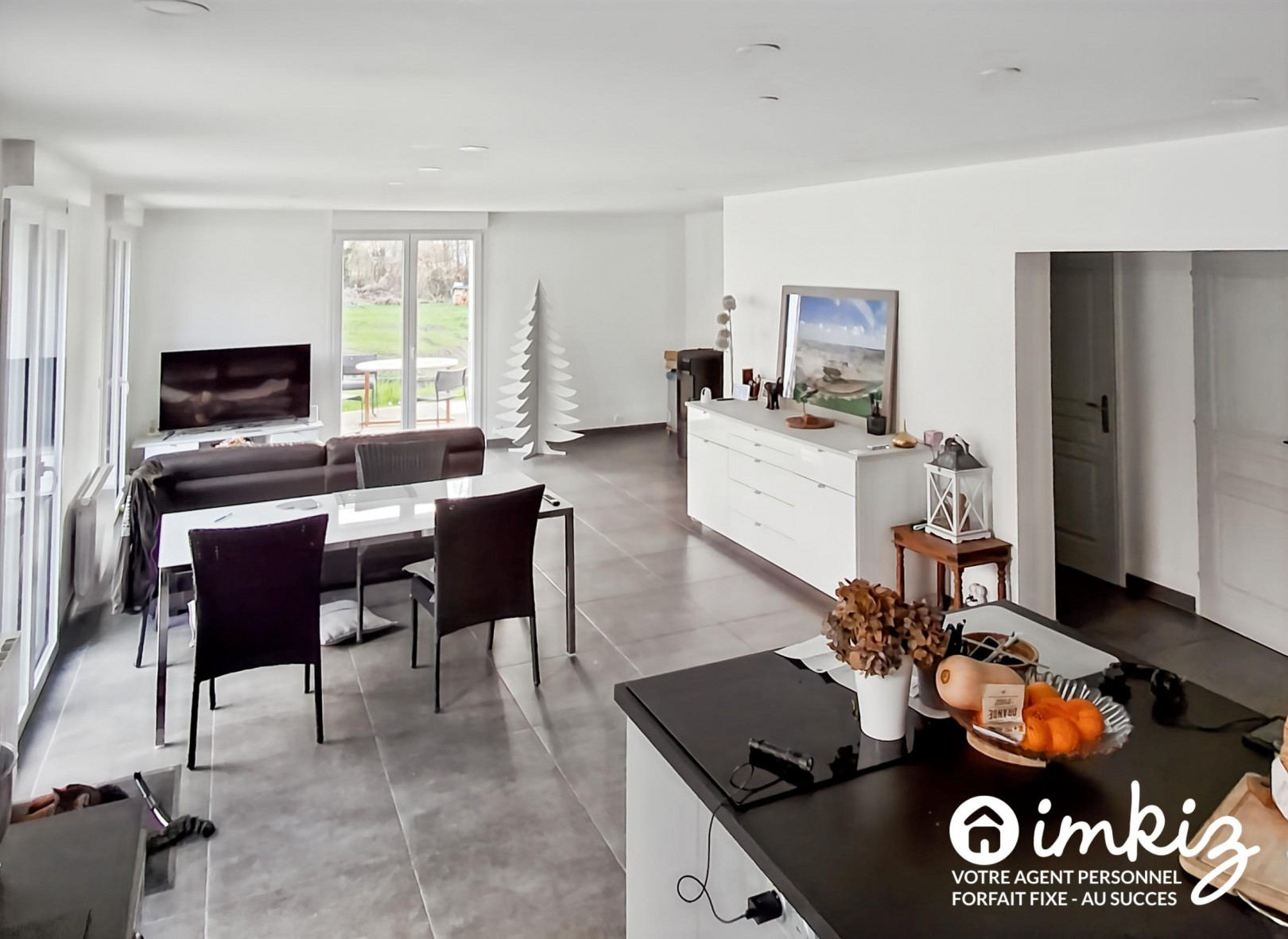 
                                                Vente
                                                 Maison 7 pièces