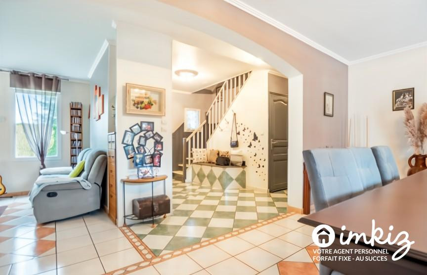 
                                                Vente
                                                 Maison 7 pièces
