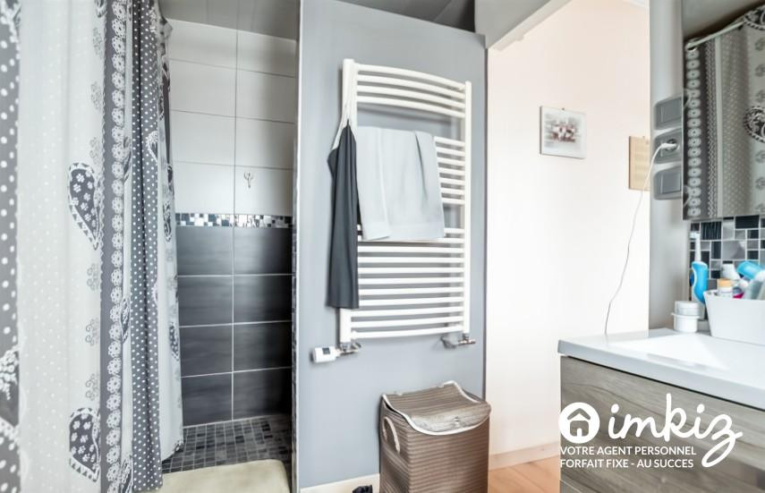 
                                                Vente
                                                 Maison 7 pièces