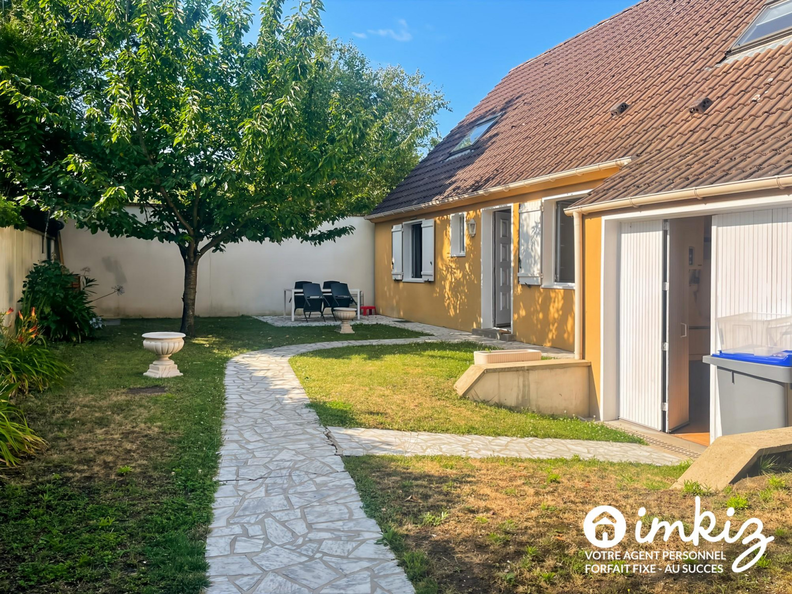 
                                                Vente
                                                 Maison 7 pièces